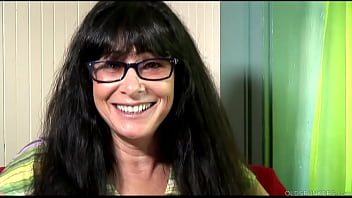 Dr. Leed Super sexy mature lady talking dirty  fucking her soaking wet pussy онлайн порно фильмы